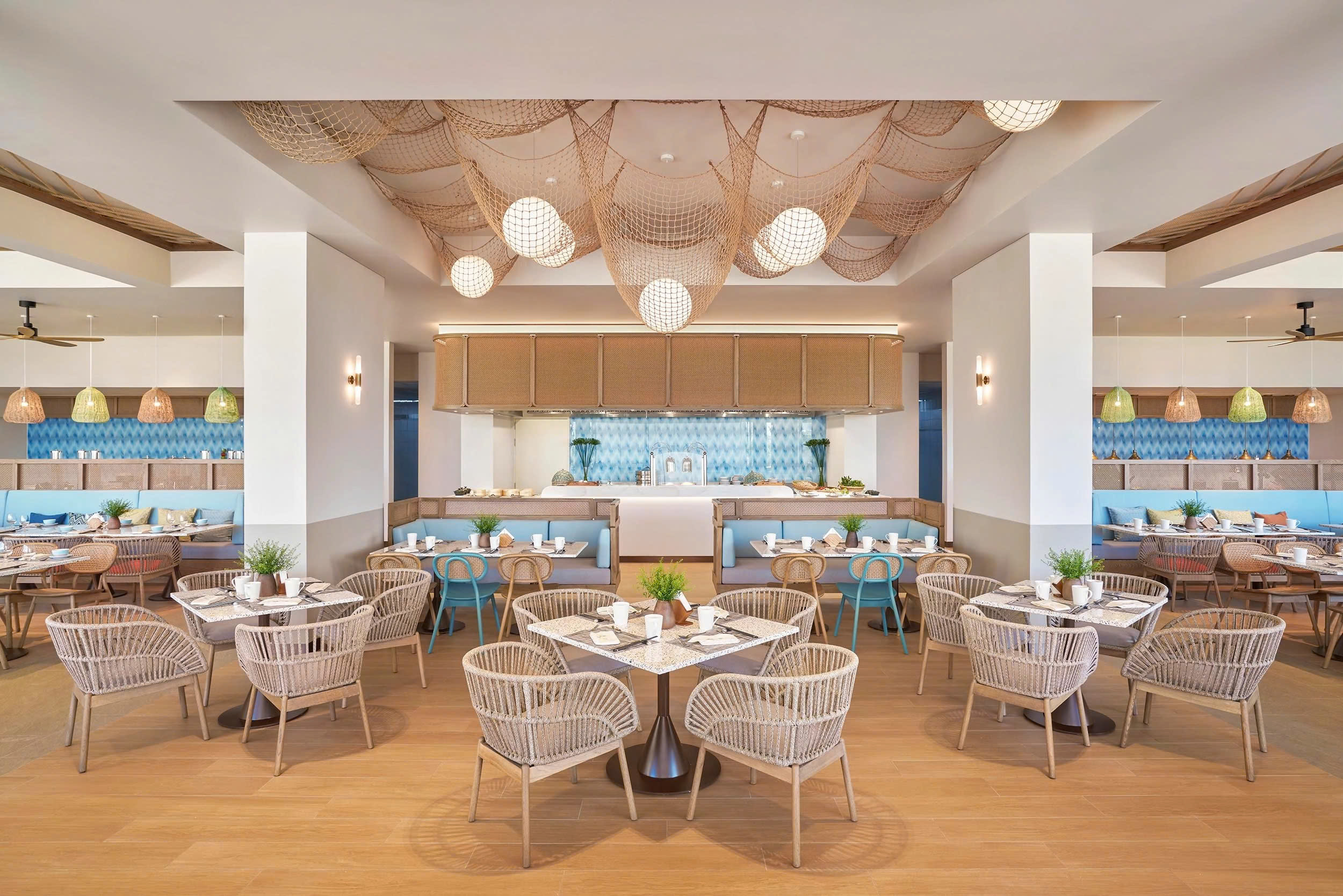 Không gian hướng biển và ẩm thực hải sản tại Sea Salt Restaurant Ho-tram-co-gi-choi?